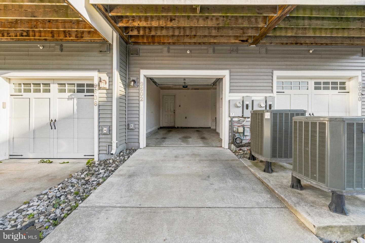 9602 Tealbriar Drive photo 33