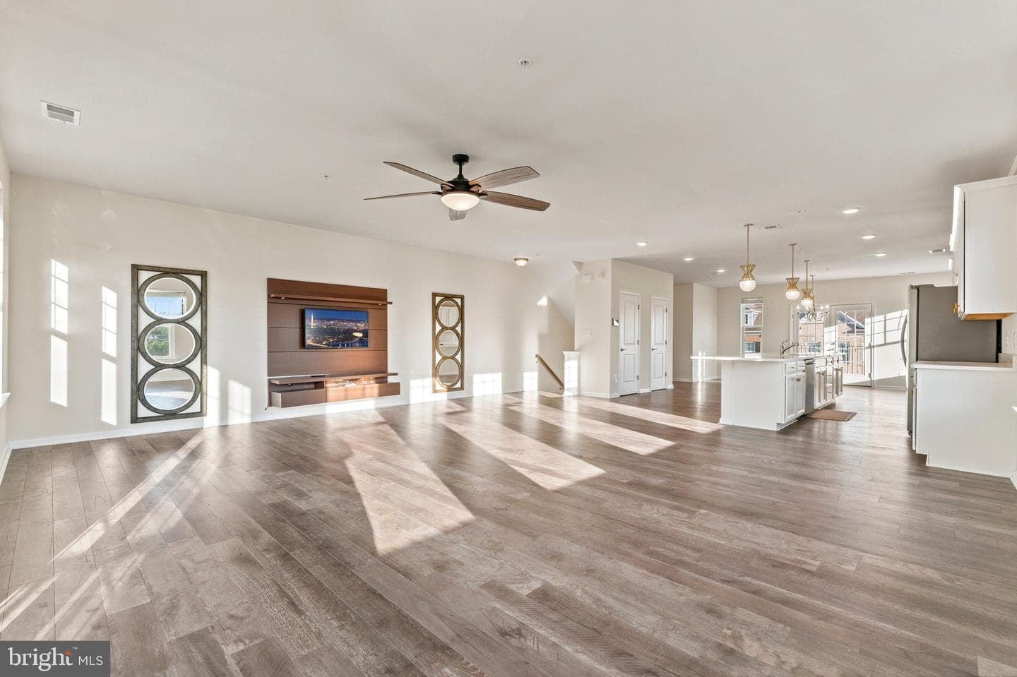 9602 Tealbriar Drive photo 8
