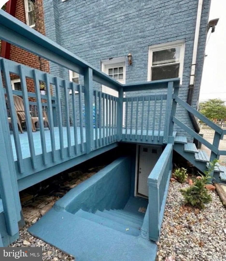 1821 Longfellow Street photo 3