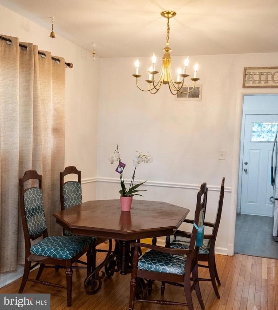 1821 Longfellow Street photo 8