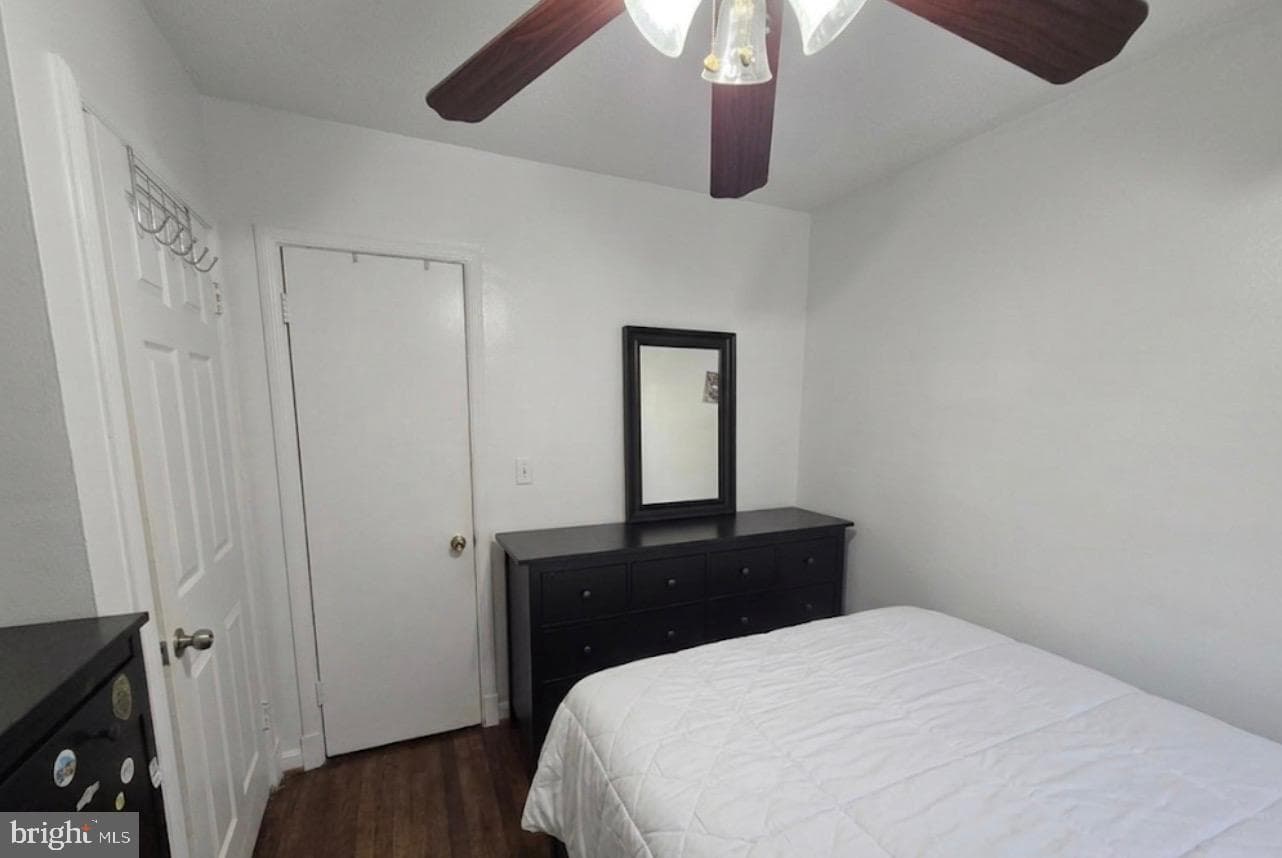 1821 Longfellow Street photo 9