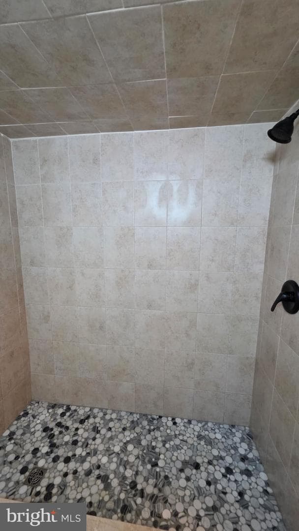 4513 Broad Boulevard photo 17