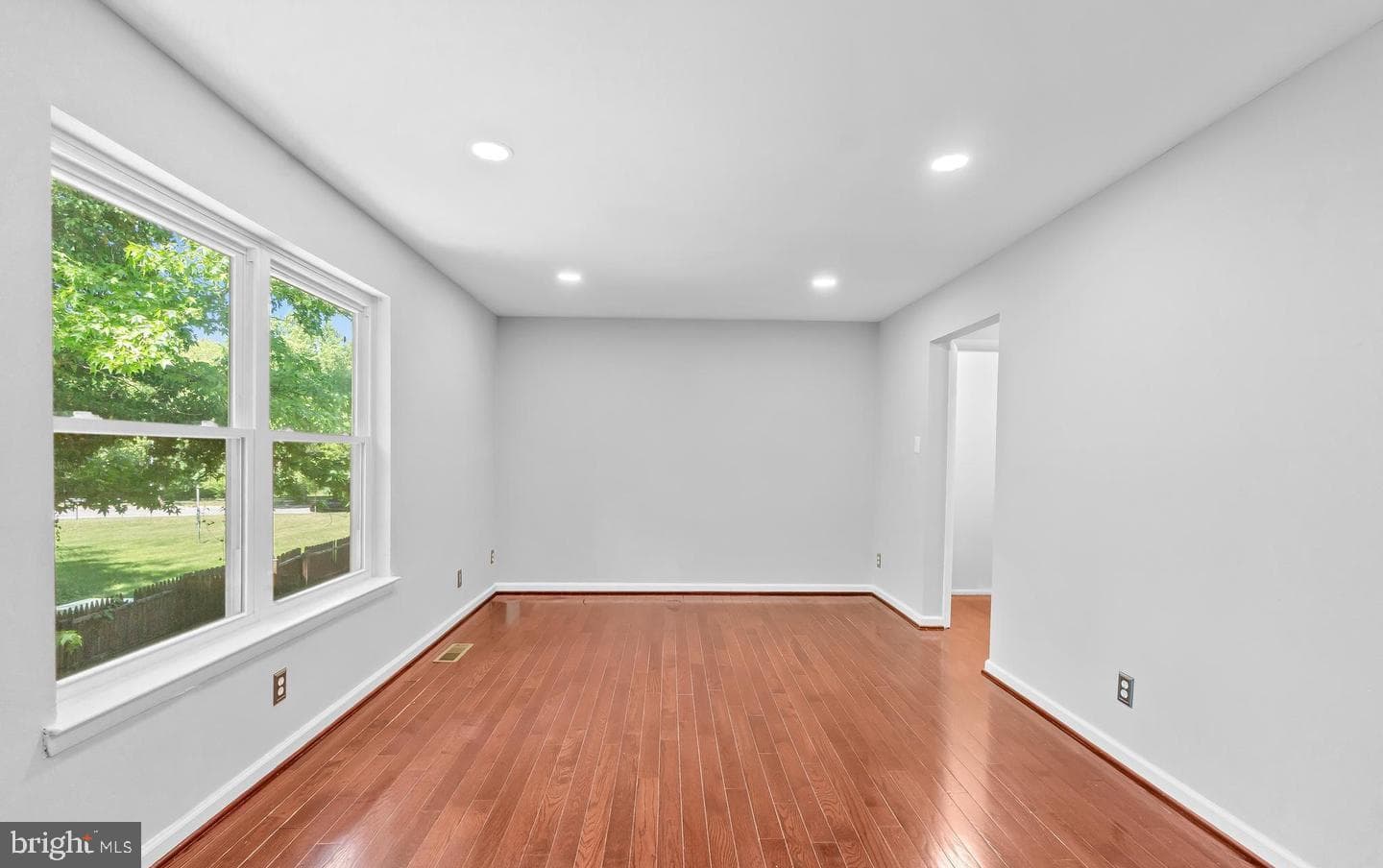 2713 Wood Hollow Place photo 3