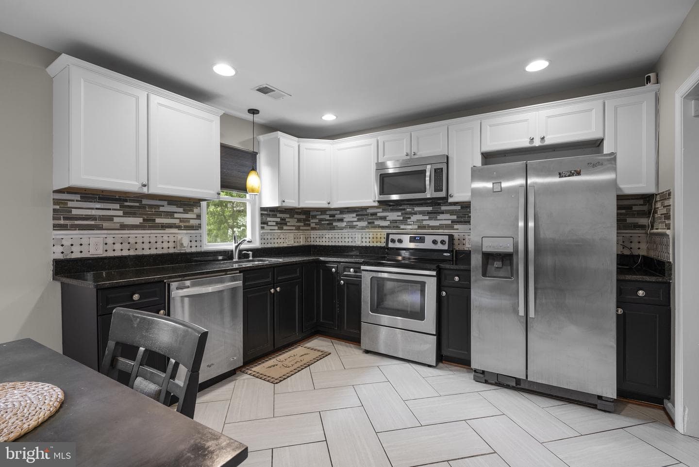 14905 White Hall Avenue photo 5