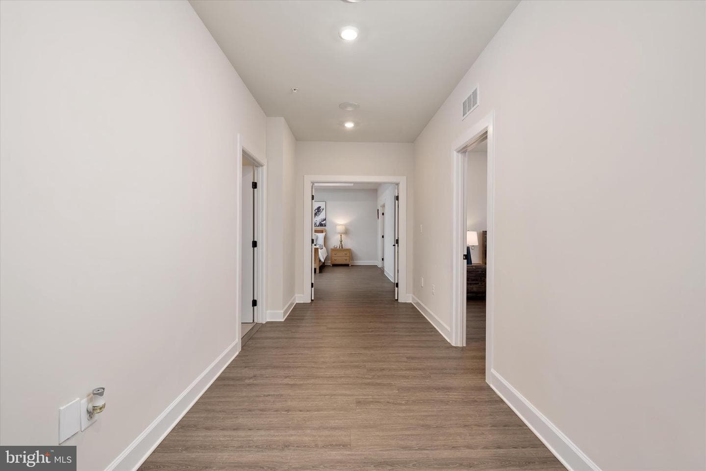 15628 Twin River Cir photo 36