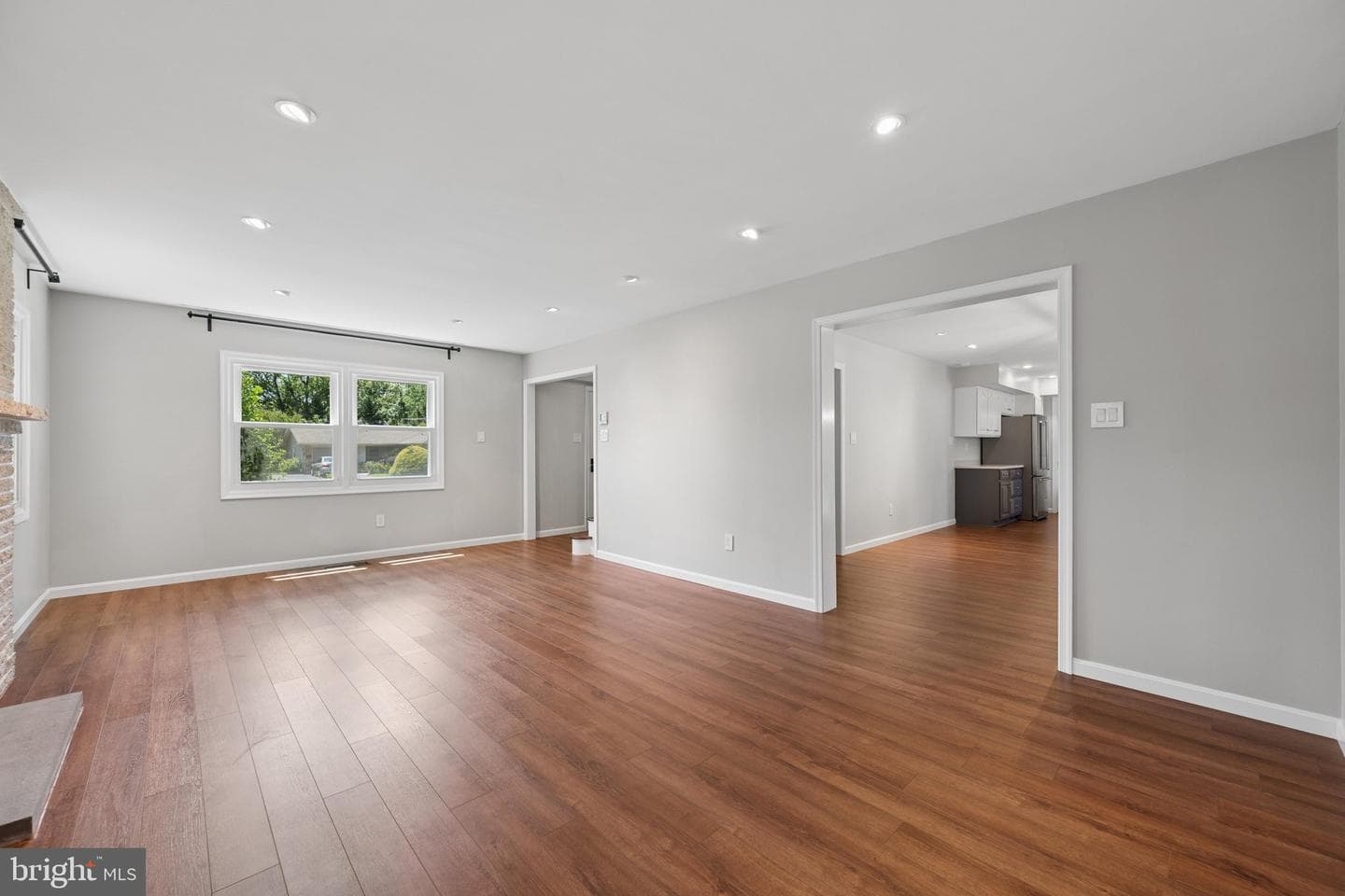 12100 Maycheck Lane photo 10