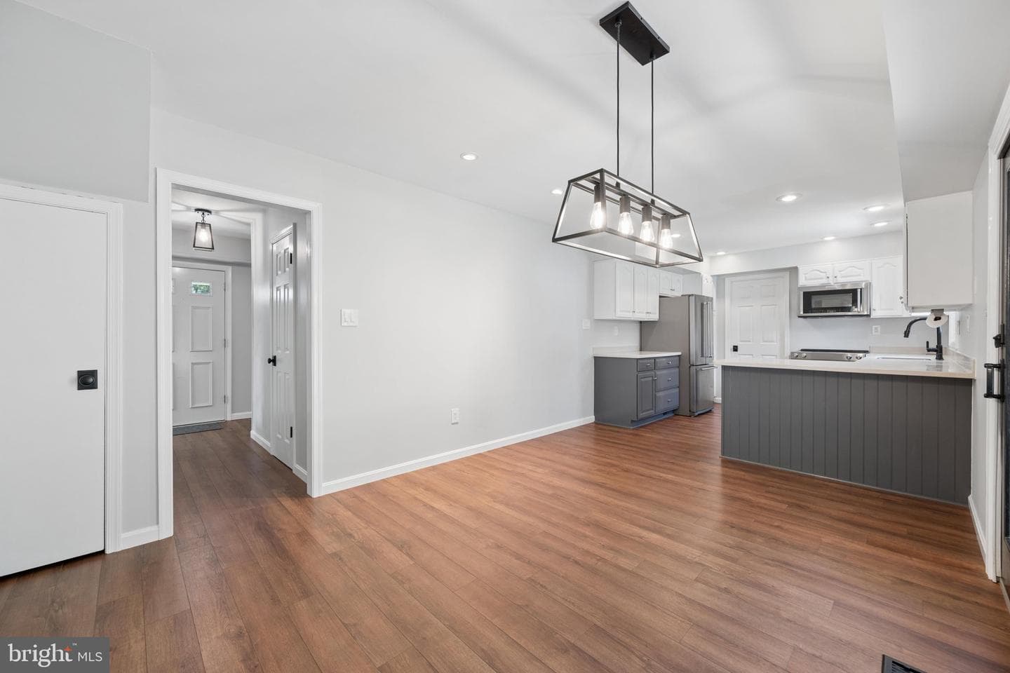 12100 Maycheck Lane photo 13