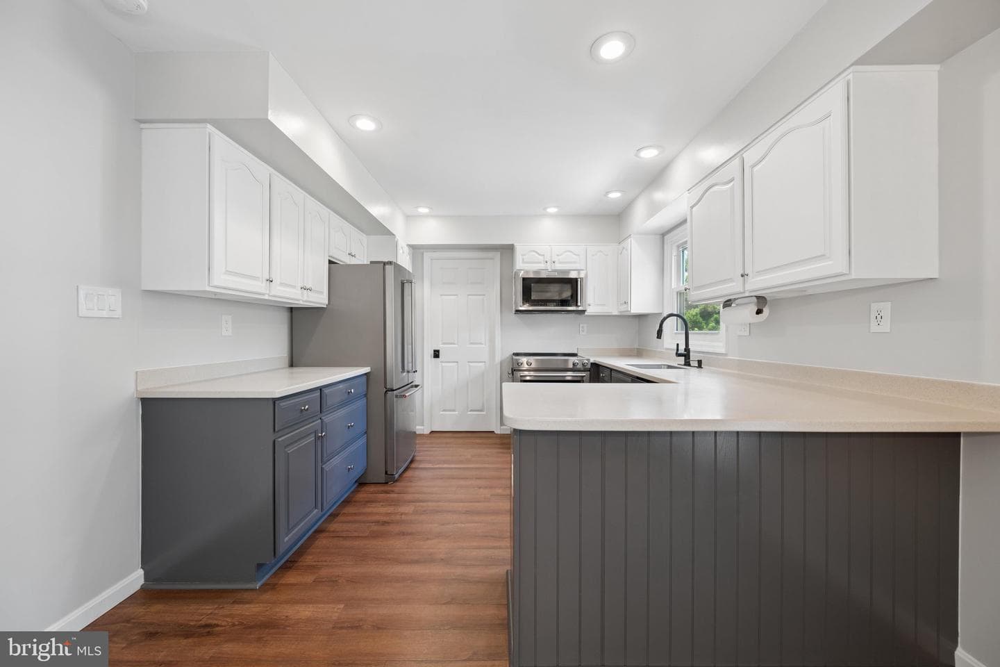 12100 Maycheck Lane photo 16