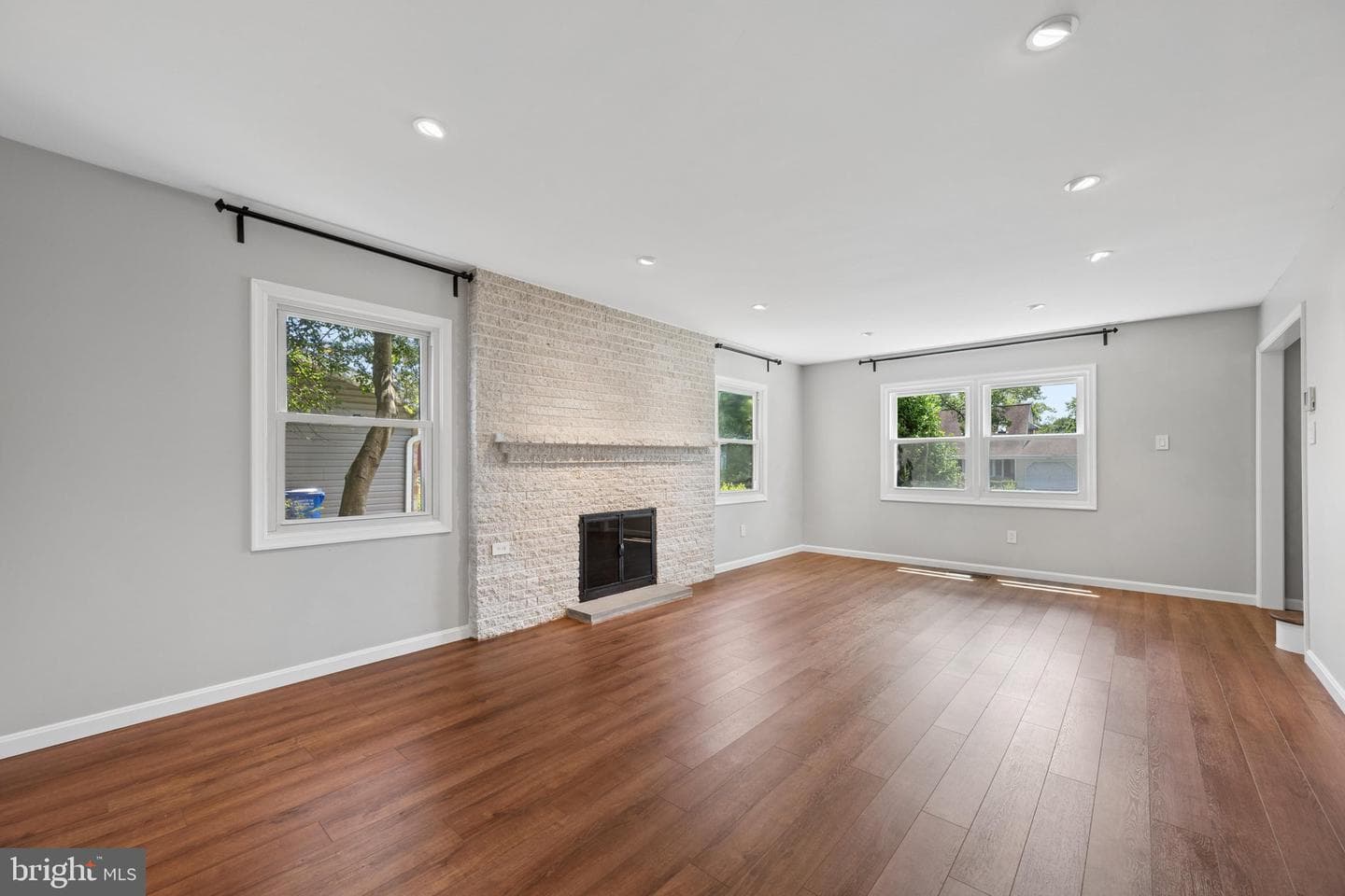12100 Maycheck Lane photo 7
