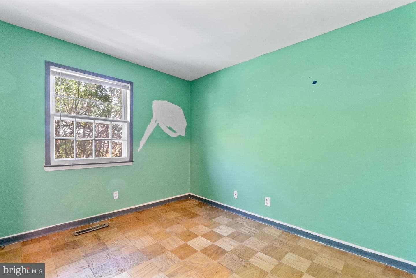 5902 Westchester Park Drive photo 16
