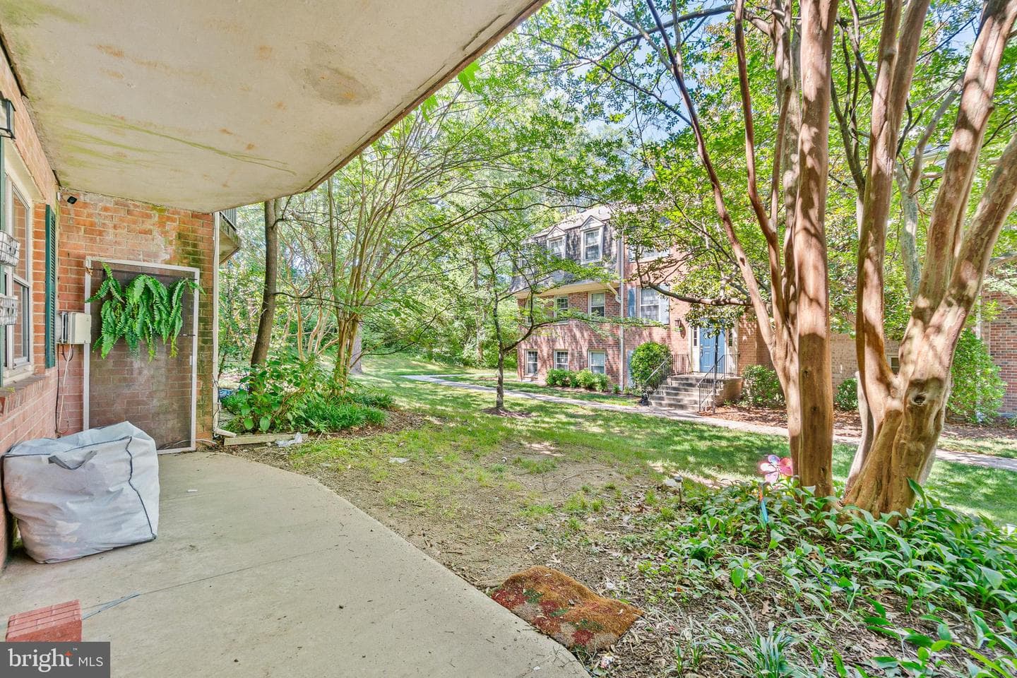 5902 Westchester Park Drive photo 23