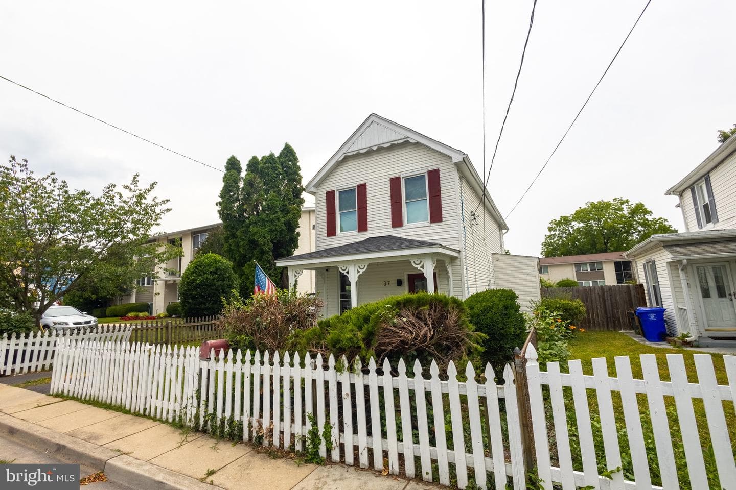 37 4th Street photo 24