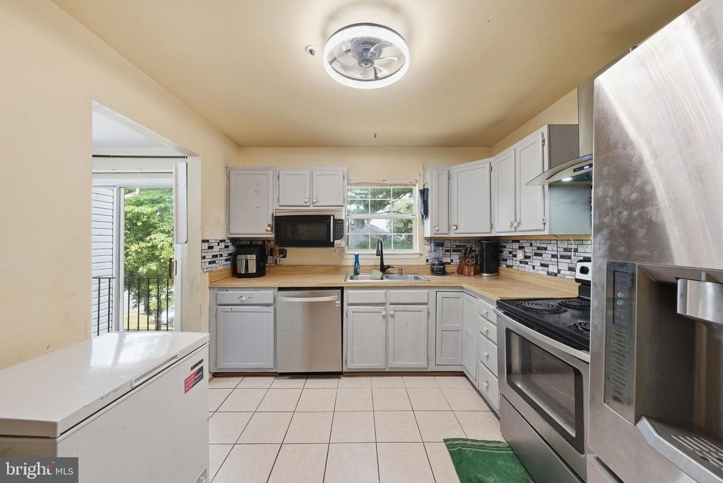 12471 Old Colony Drive photo 6
