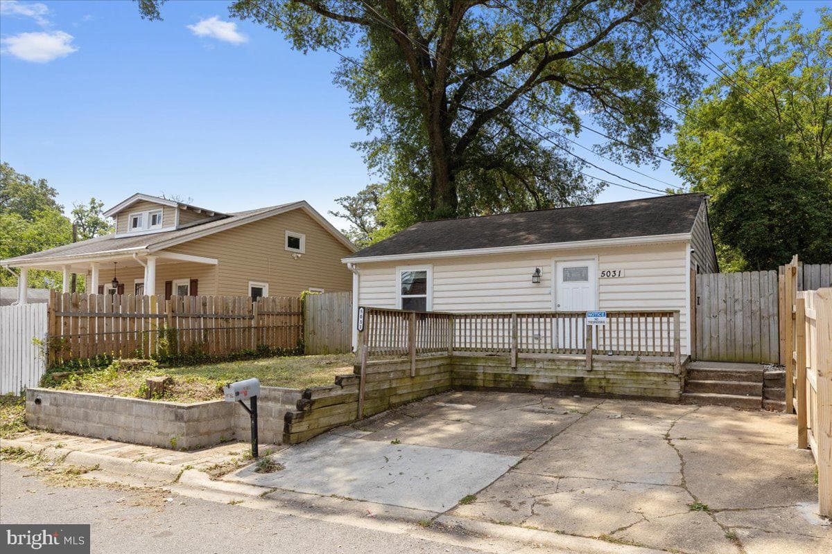 5031 Emo Street, Capitol Heights