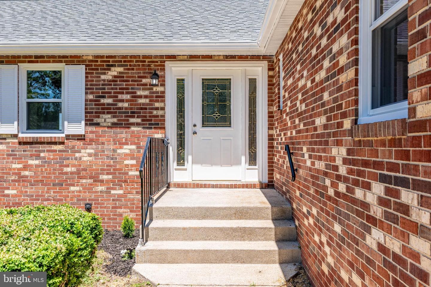8822 Saunders Ln, Lanham