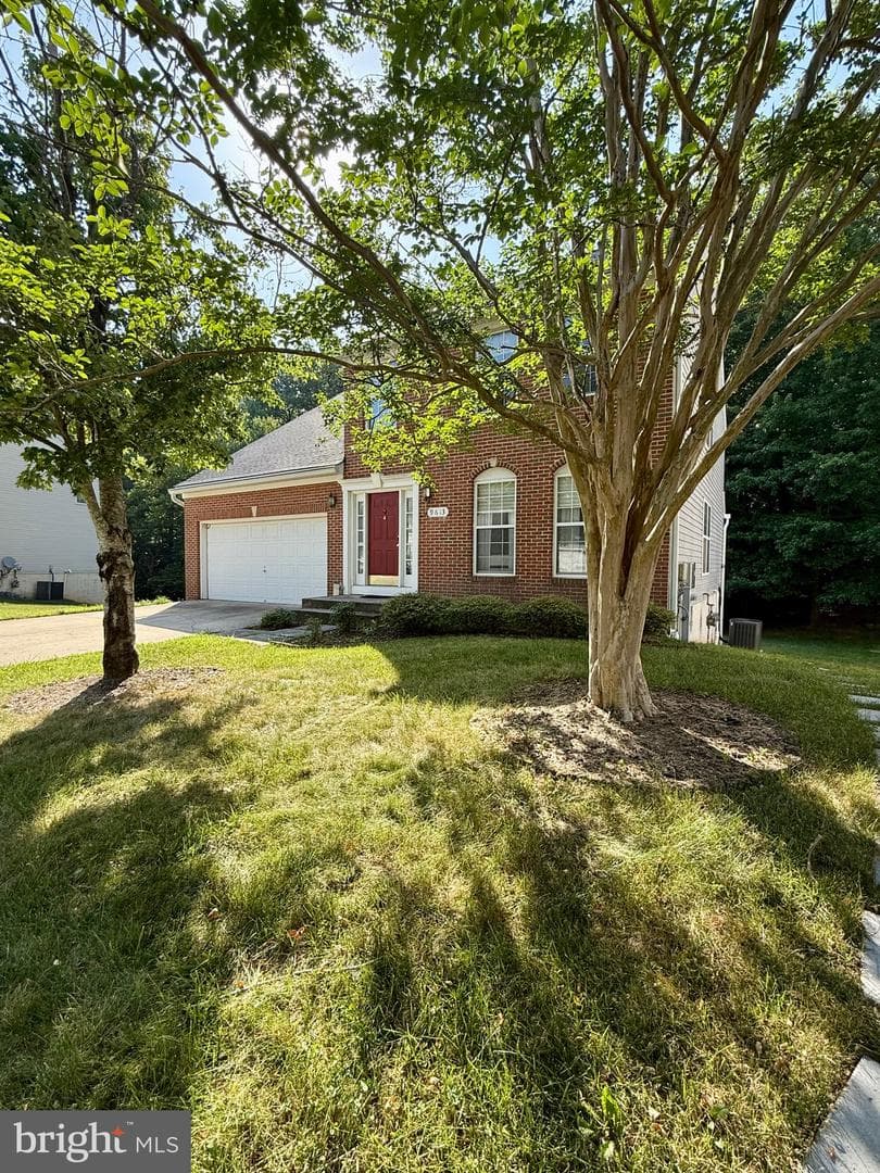 9613 Utica Place photo 2