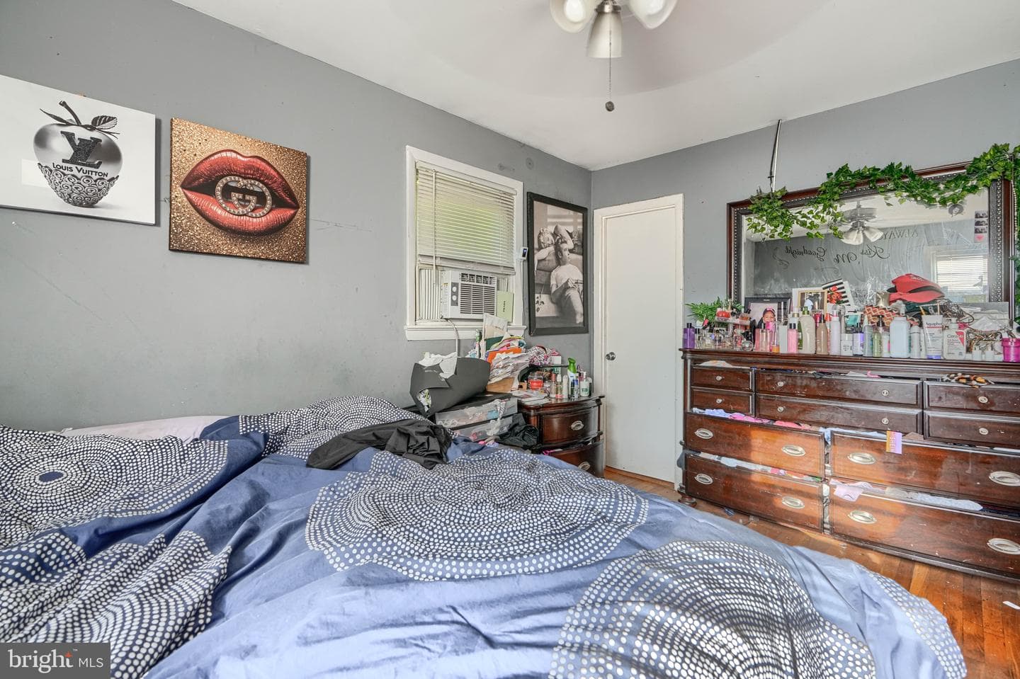 1810 Hollydale Road photo 7