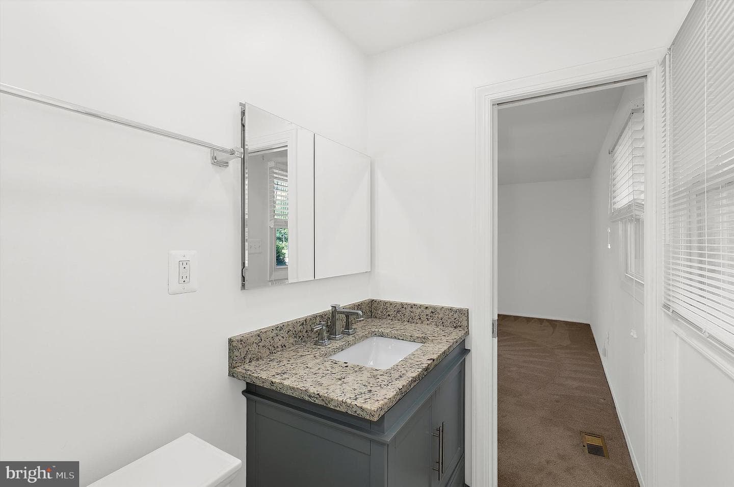3900 Carvel Lane photo 27