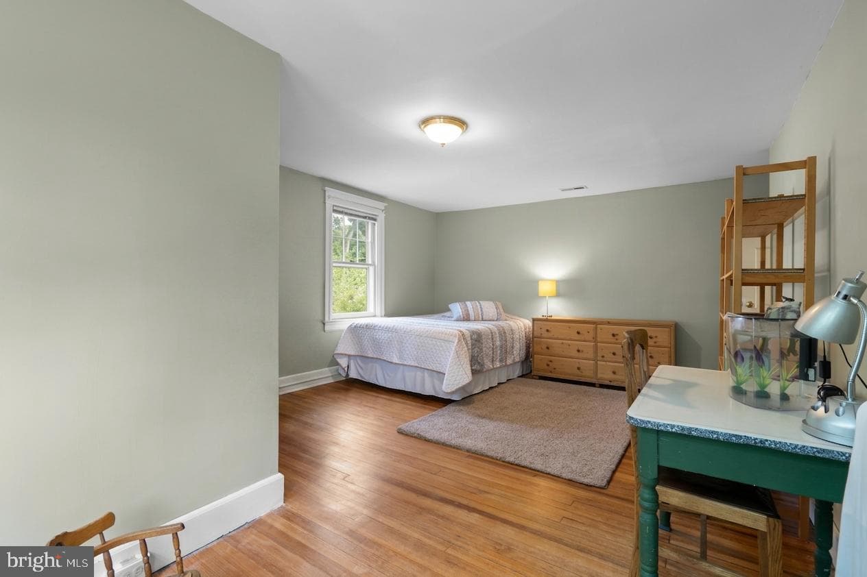 4300 Queensbury Road photo 19