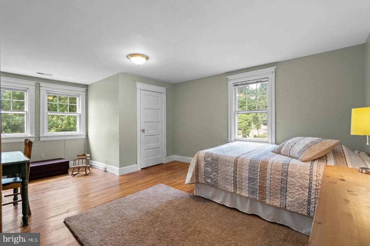 4300 Queensbury Road photo 20