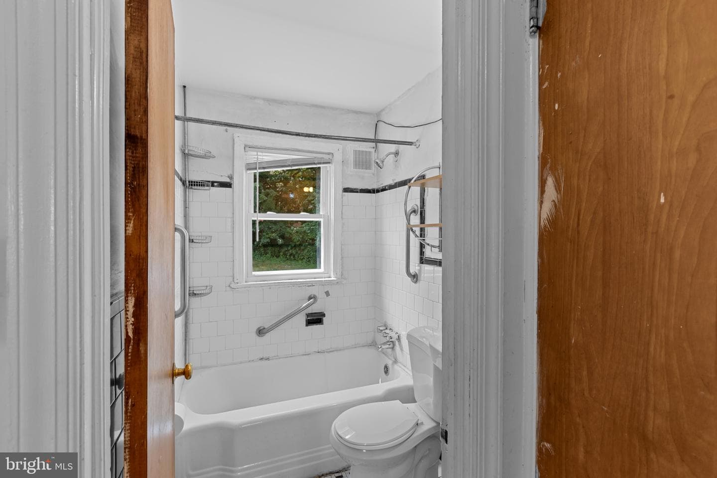 823 Cox Avenue photo 13