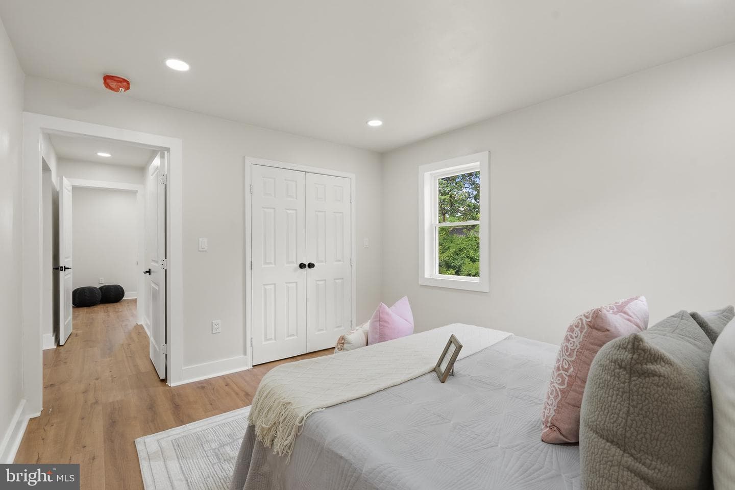 3706 Longfellow Street photo 14