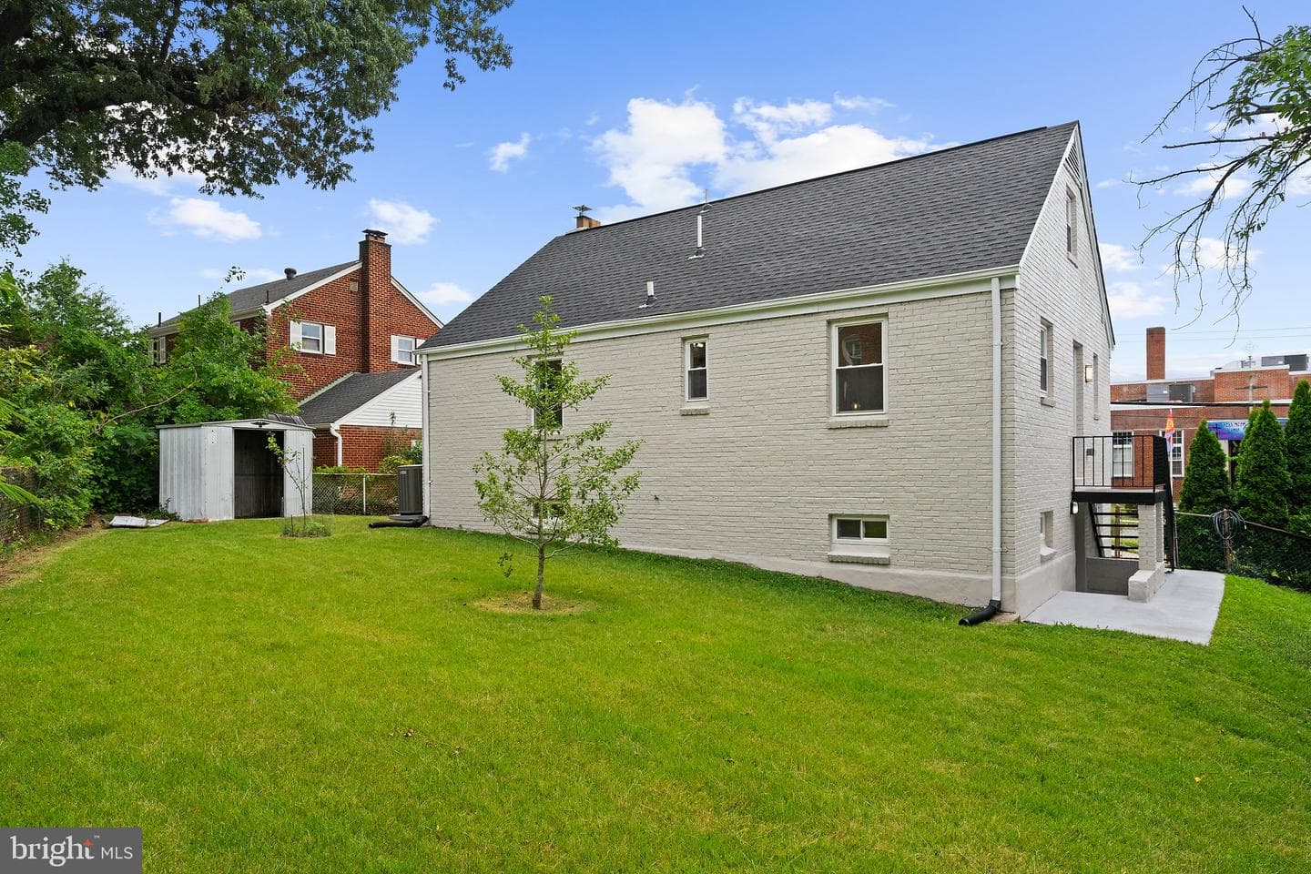 3706 Longfellow Street photo 38