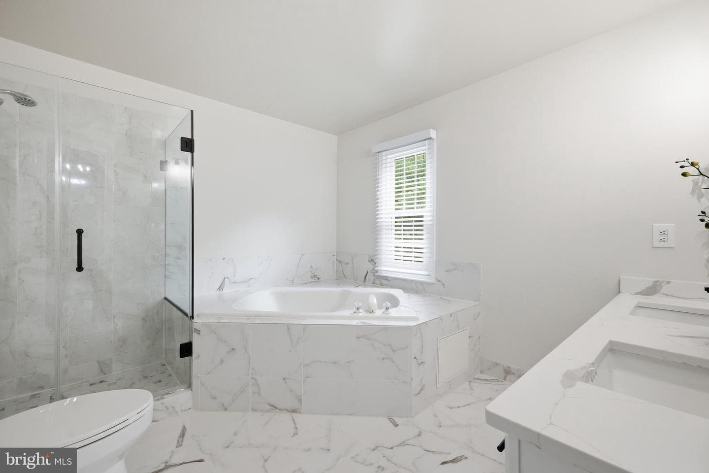 2703 Archangel Court photo 43