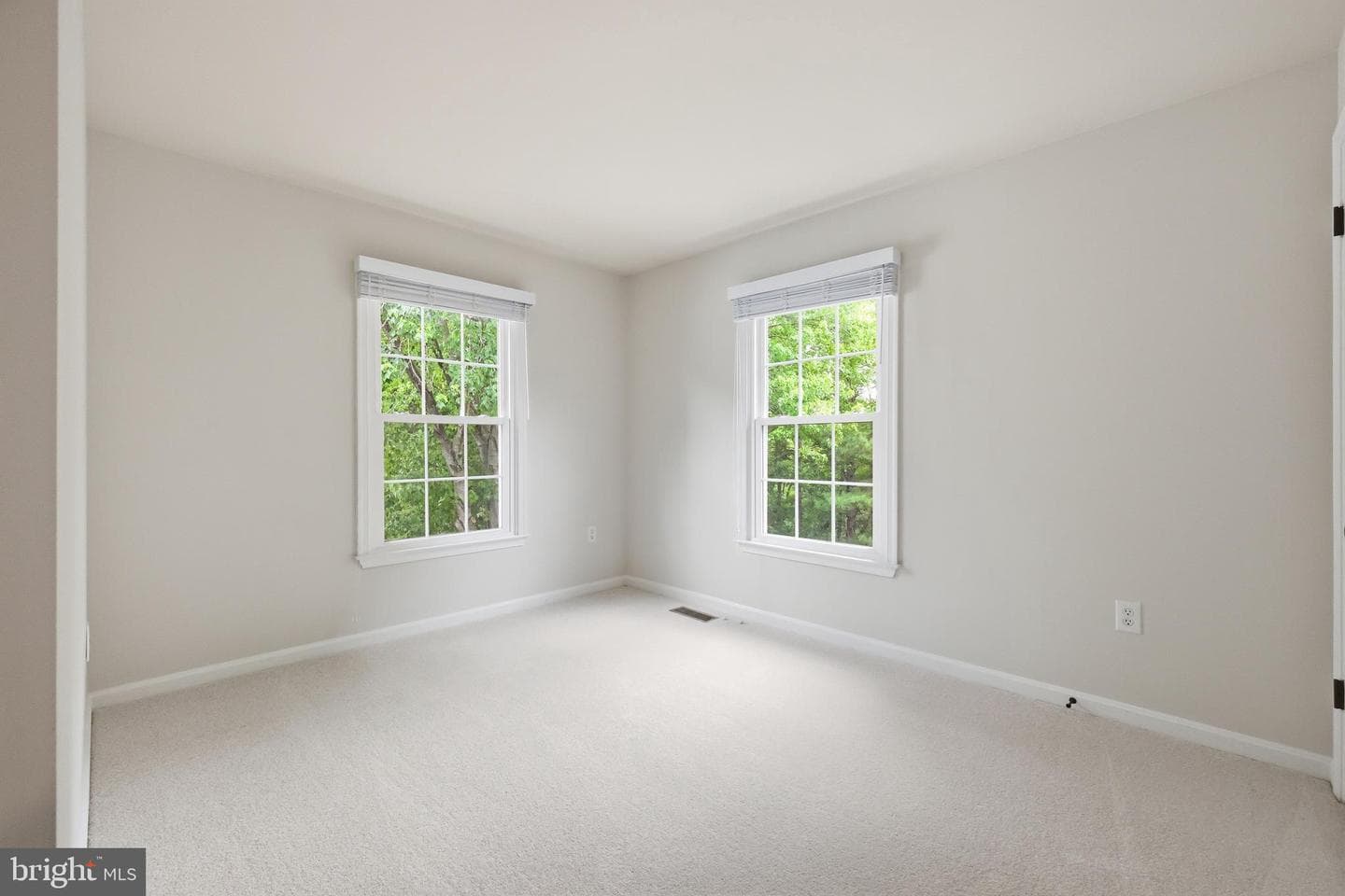 2703 Archangel Court photo 54