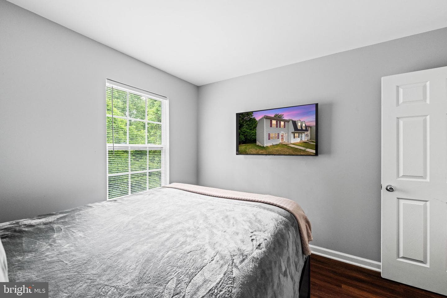 5939 Applegarth Place photo 27