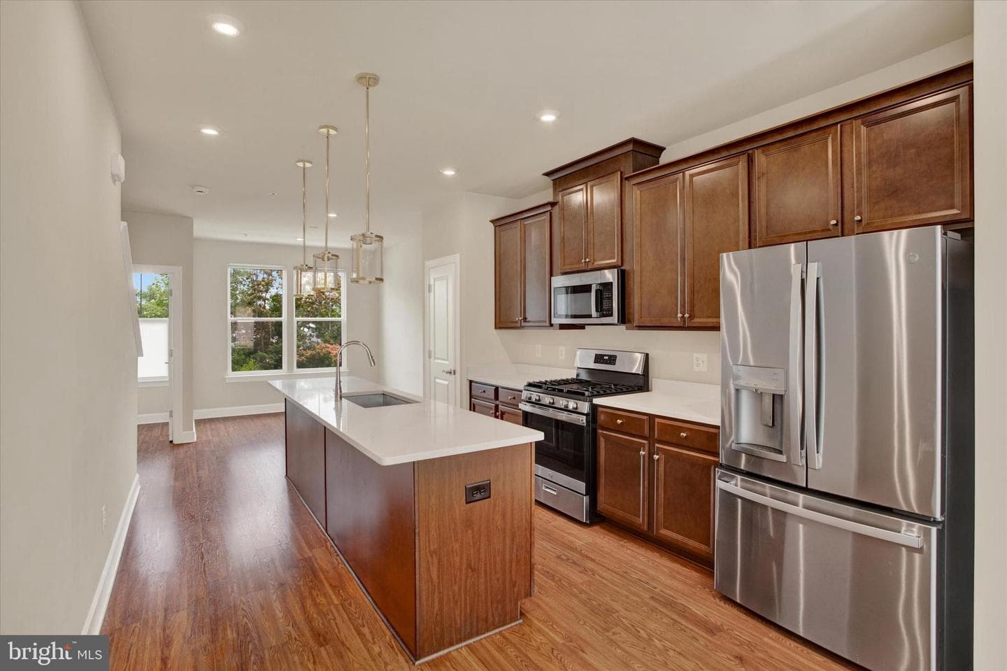 3511 Carnaby Street photo 12