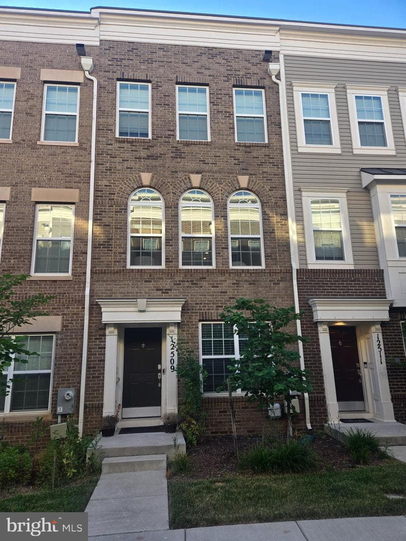 12509 Honey Locust Way, Beltsville