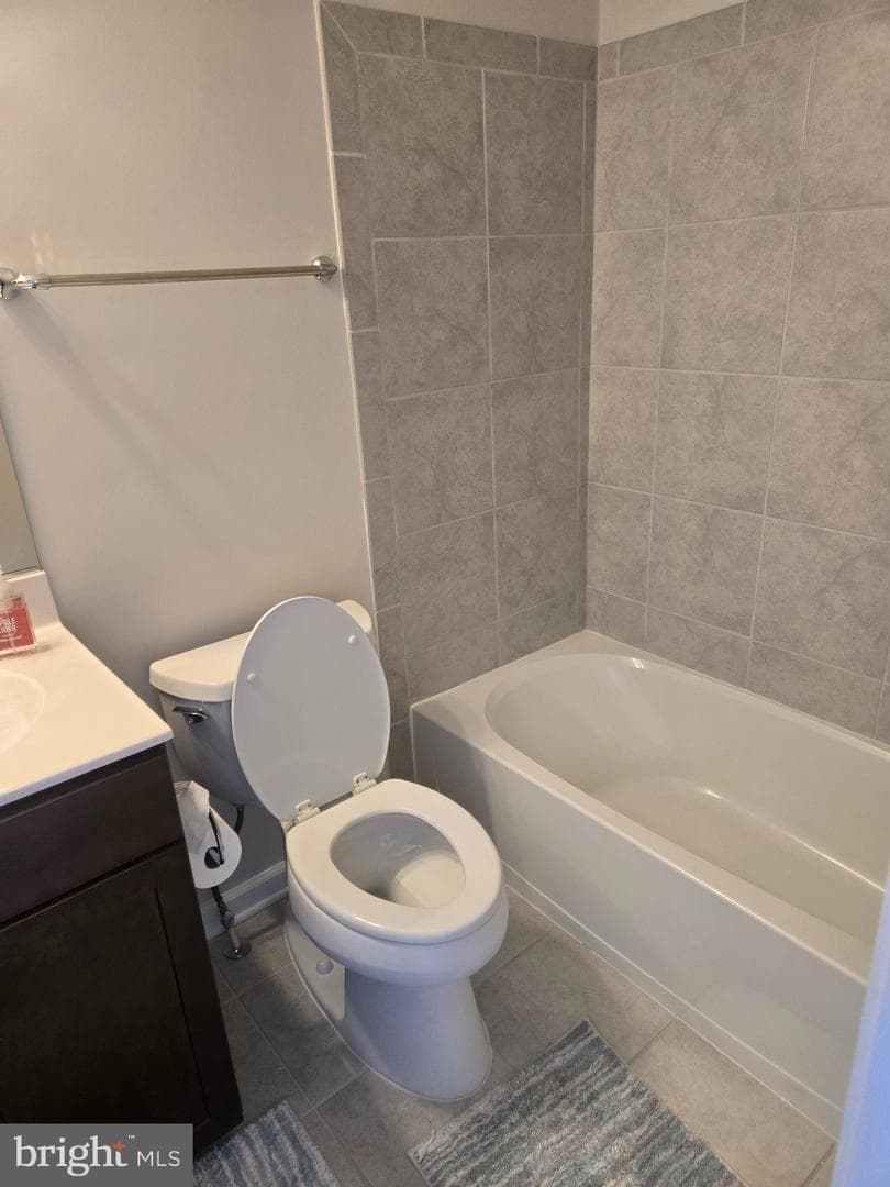 12509 Honey Locust Way photo 16