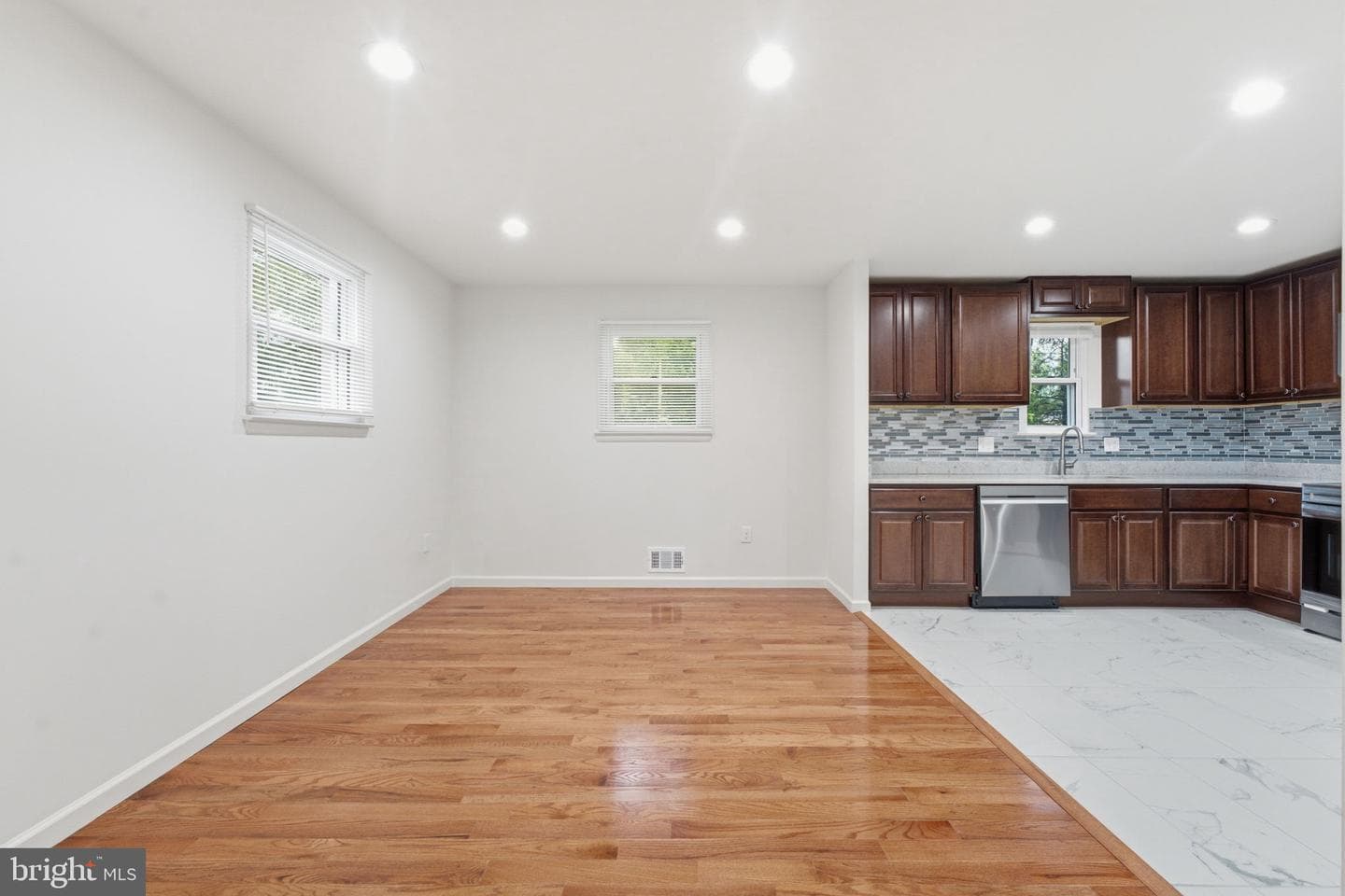 1404 Woodlark Dr photo 20