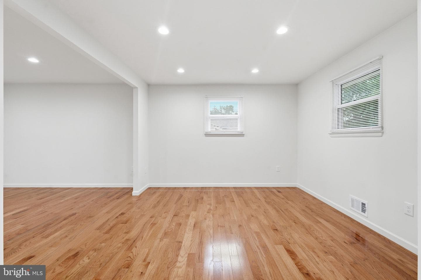 1404 Woodlark Dr photo 33