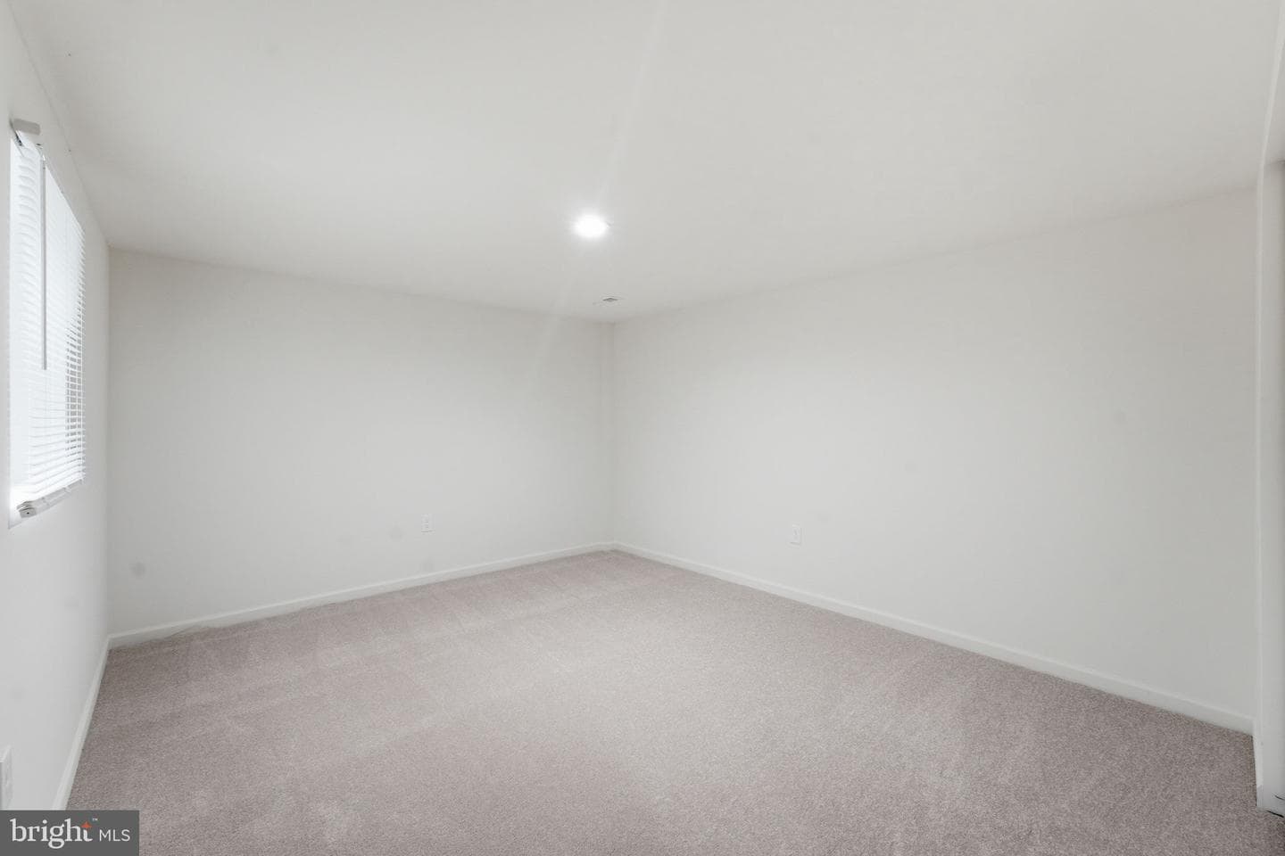 1404 Woodlark Dr photo 59