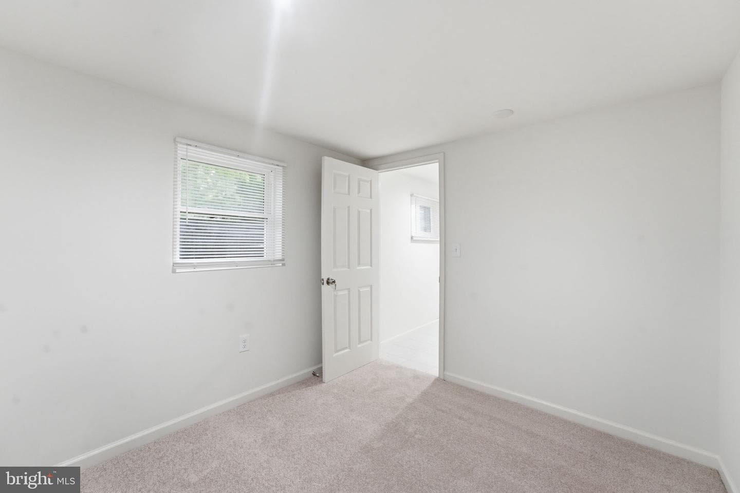 1404 Woodlark Dr photo 63