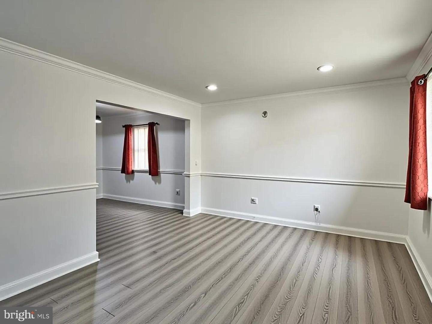 5008 37th Avenue photo 4