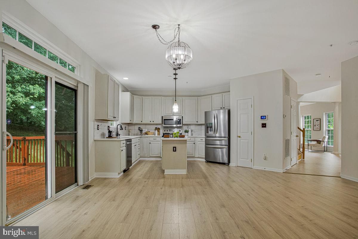 5209 Devonport Court photo 15