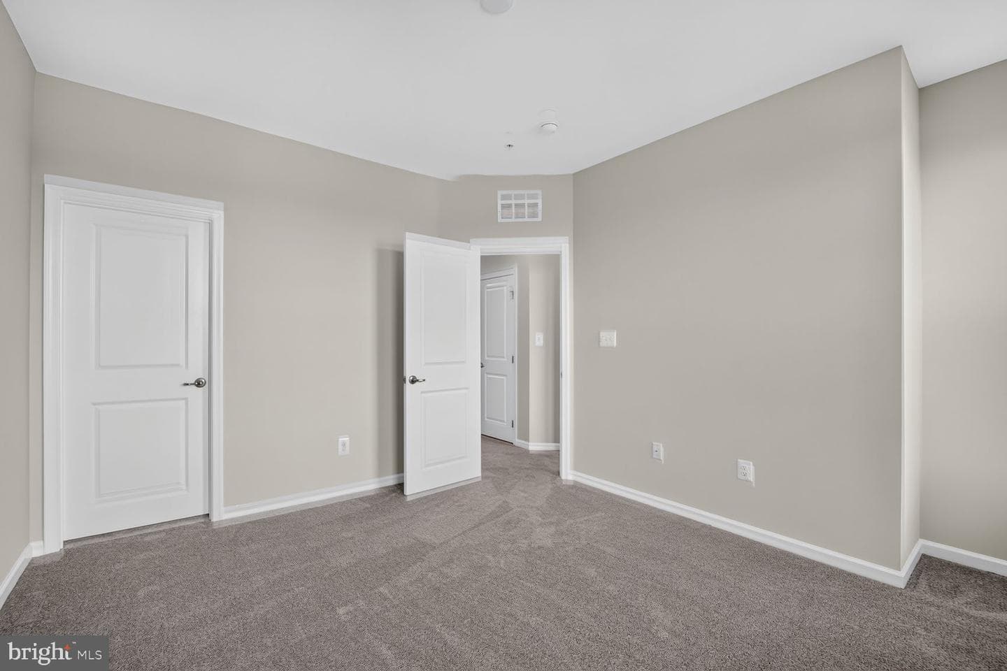 3210 Tribune Court photo 31