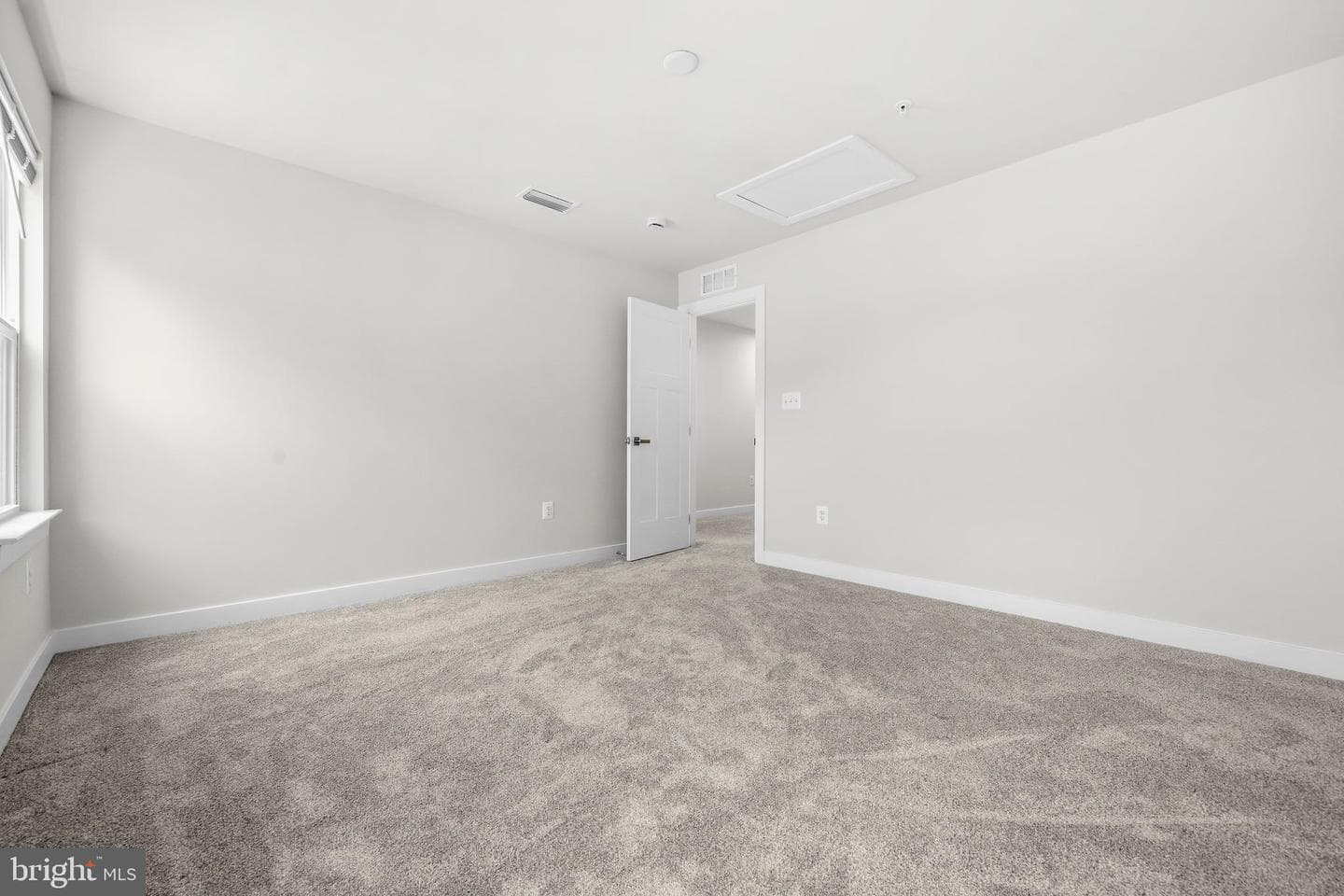 15550 Twin River Circle photo 43