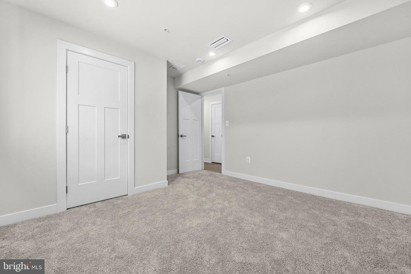 15550 Twin River Circle photo 47