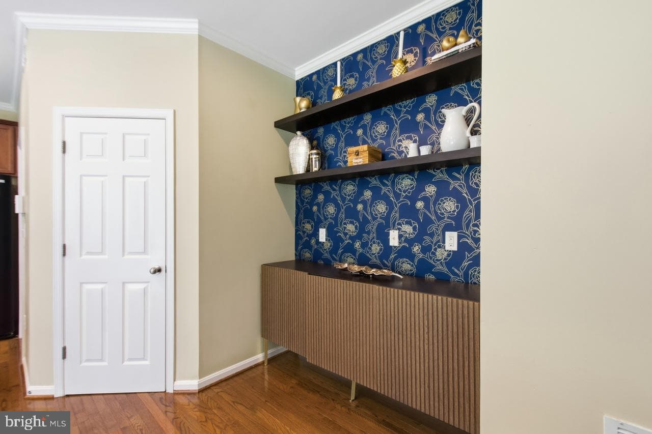 703 Yarrow Court photo 17