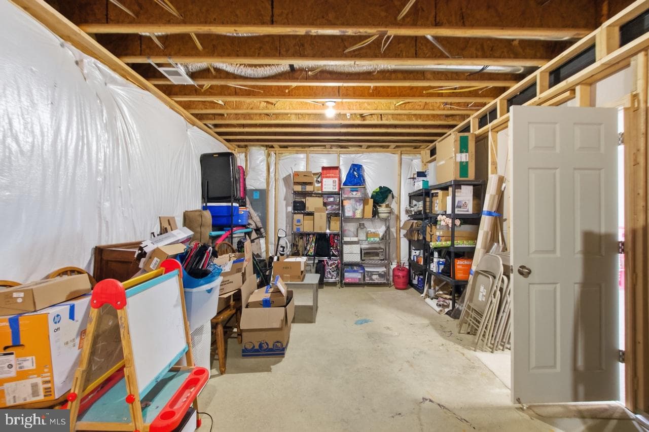 703 Yarrow Court photo 48