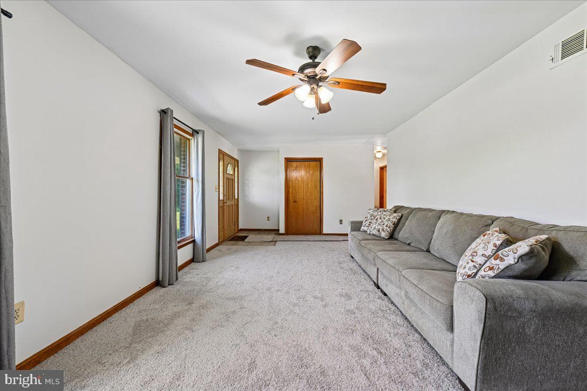 13245 Croom Road photo 17