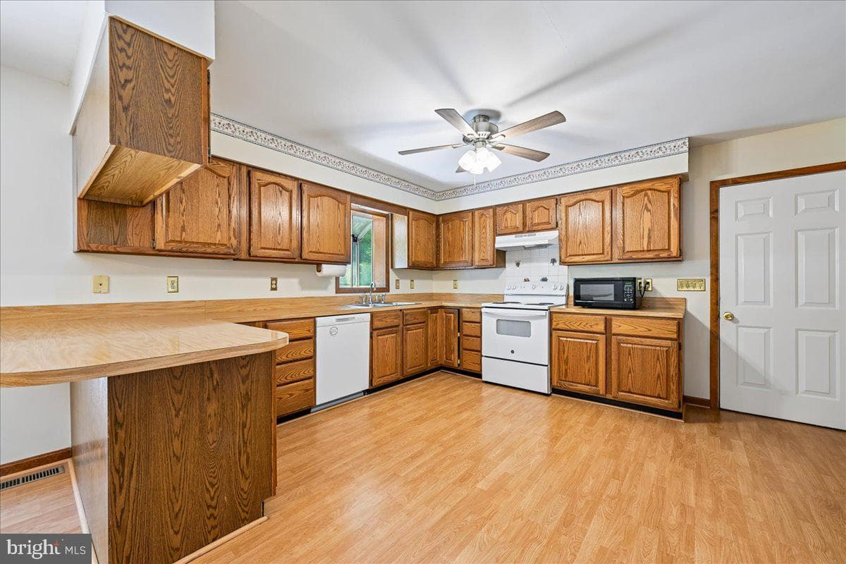 13245 Croom Road photo 23