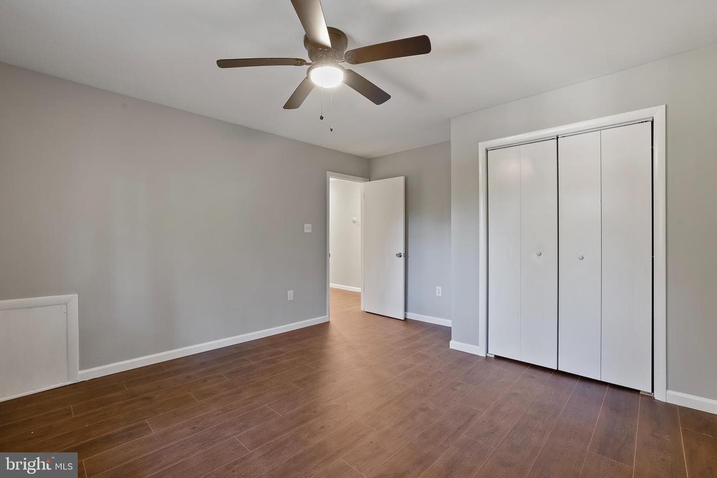 37 Lakeside Drive photo 17