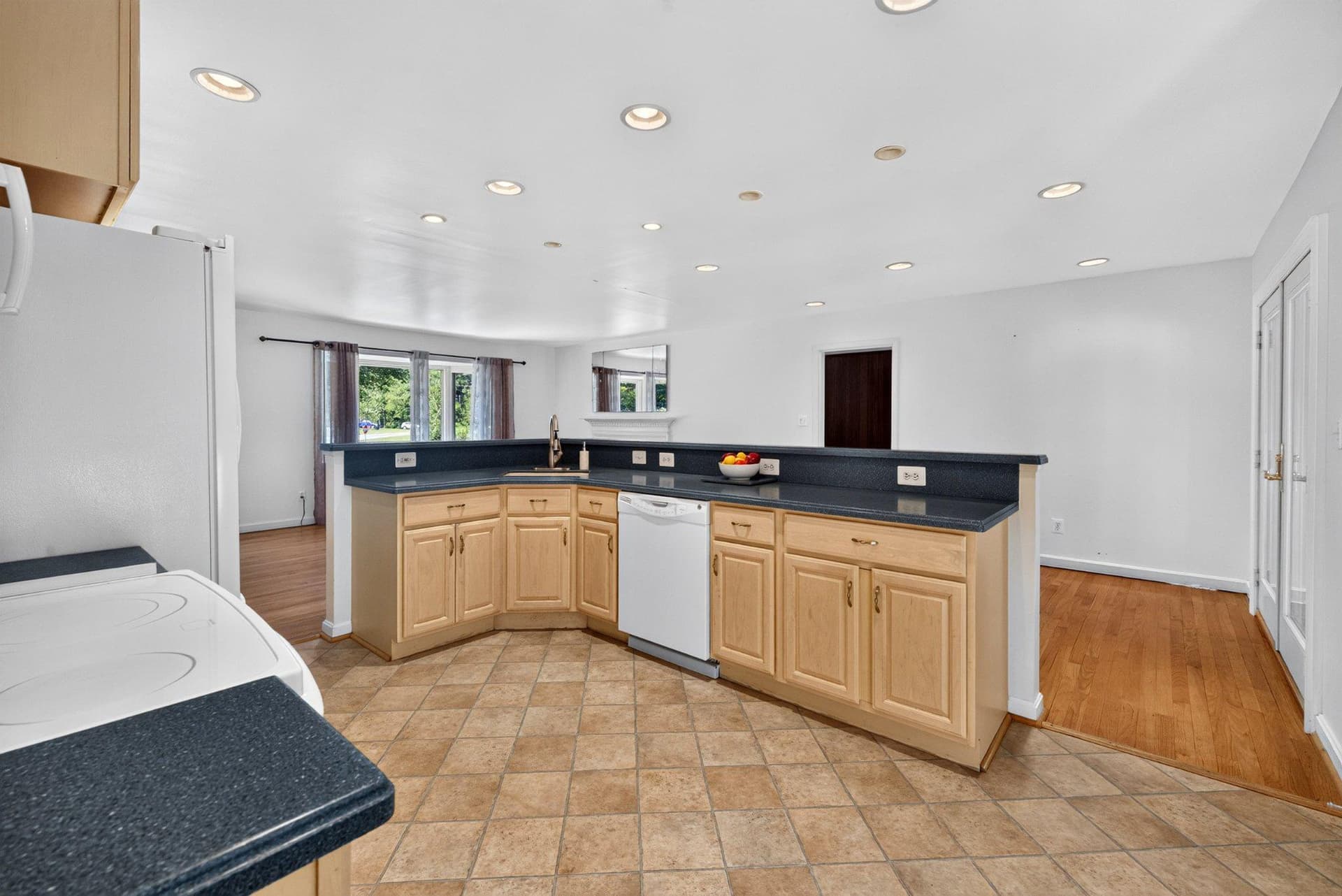 5611 Park Drive photo 16