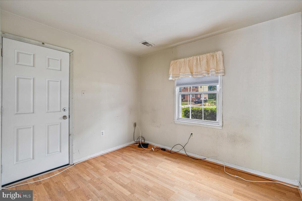 2200 Oaktree Lane photo 22