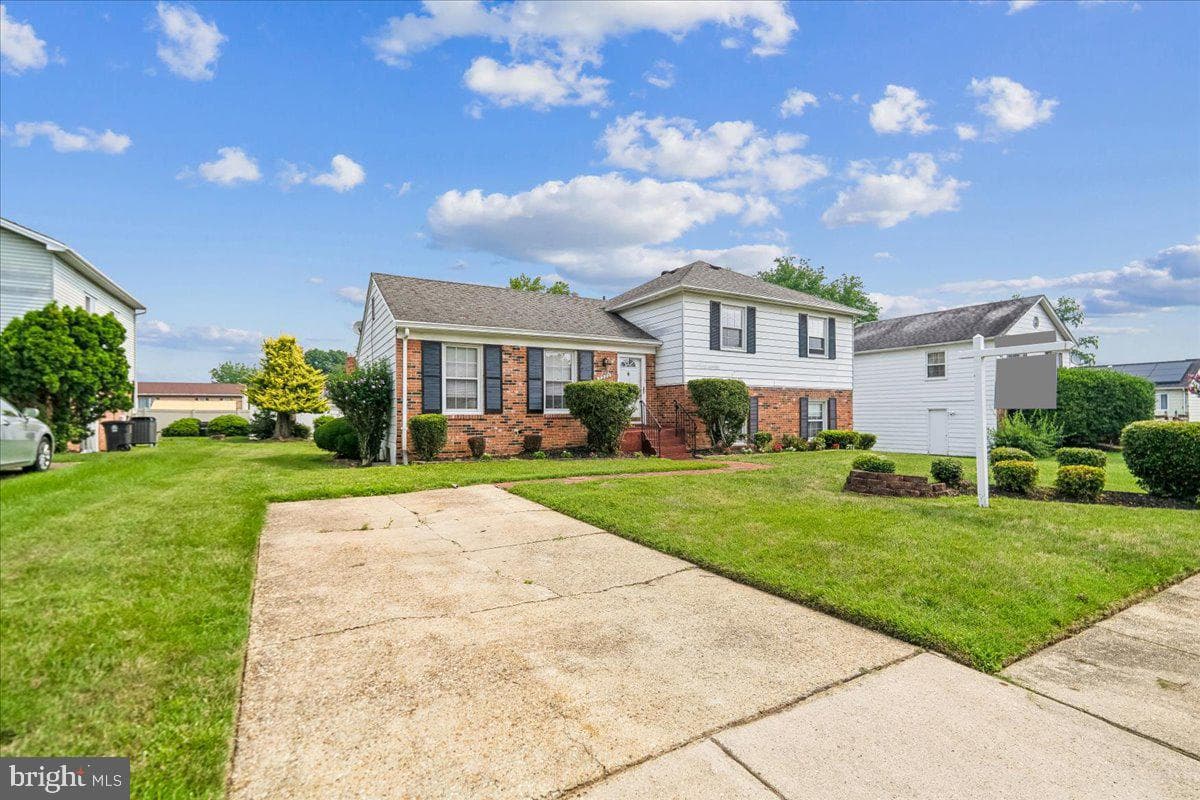 2200 Oaktree Lane photo 26